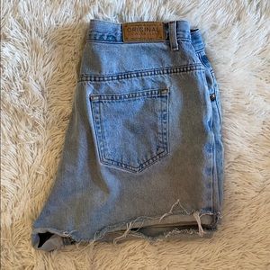🌿3 FOR $25🌿 VINTAGE high rise mom jean shorts